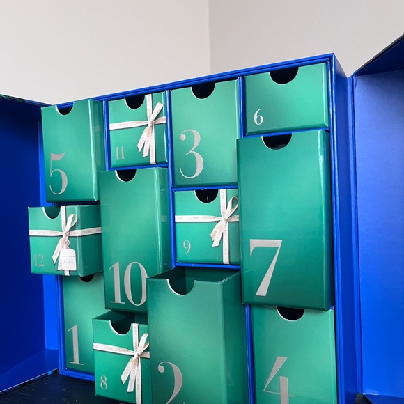 Cream de la Mer Advent Calendar Vacant Box - Picture 6 of 7